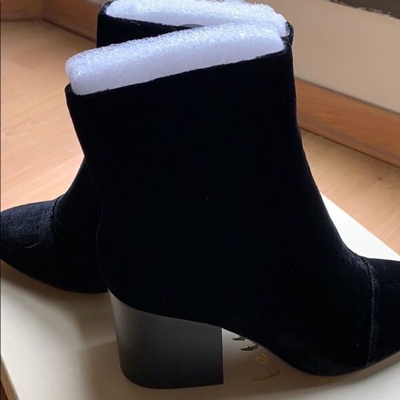 BETTYE Muller Nightcap Velvet Booties - Picture 6 of 6